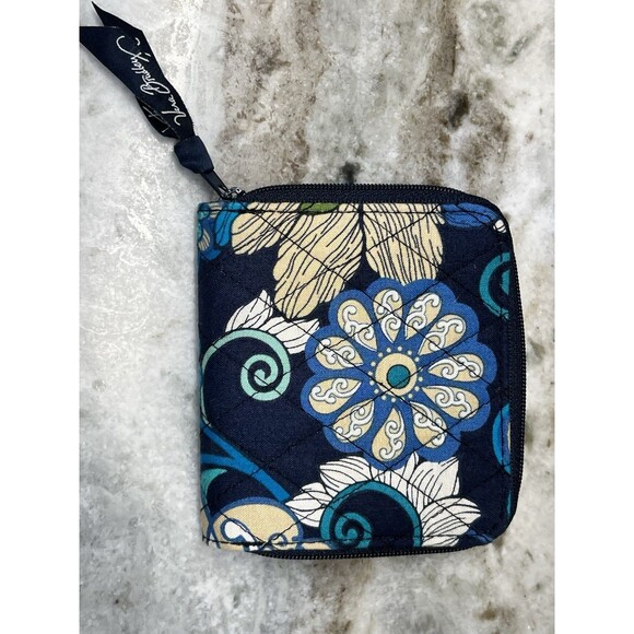 Vera Bradley Wallet Small Blue Floral Design 4”by 4” Zippered Coin, CC And Bill - Picture 2 of 6